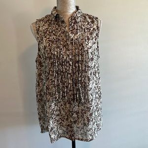 Angie Sleeveless Fringe Blouse
Size Large Women Green/ Brown
Shell Buttons